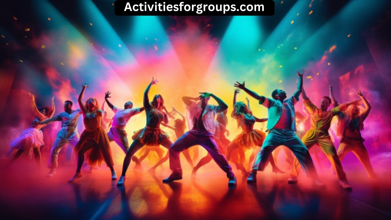 What Are the Benefits of Organizing Group Dance Classes Over Individual Sessions